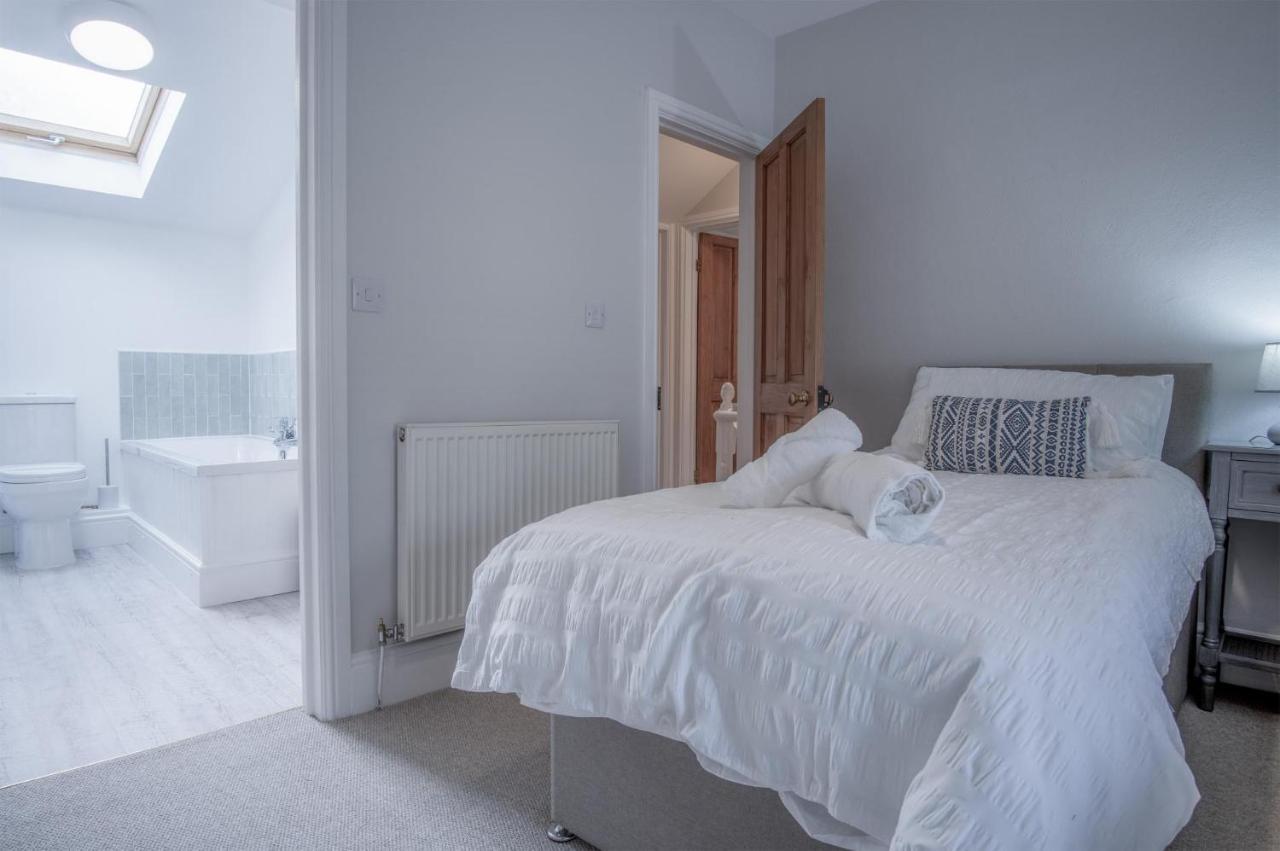 Noe Acre - 3 Bedroom Cottage - Tenby Extérieur photo